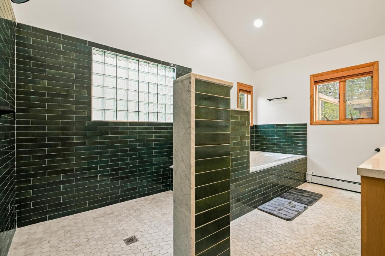 Holiday home 226 E Shore Dr